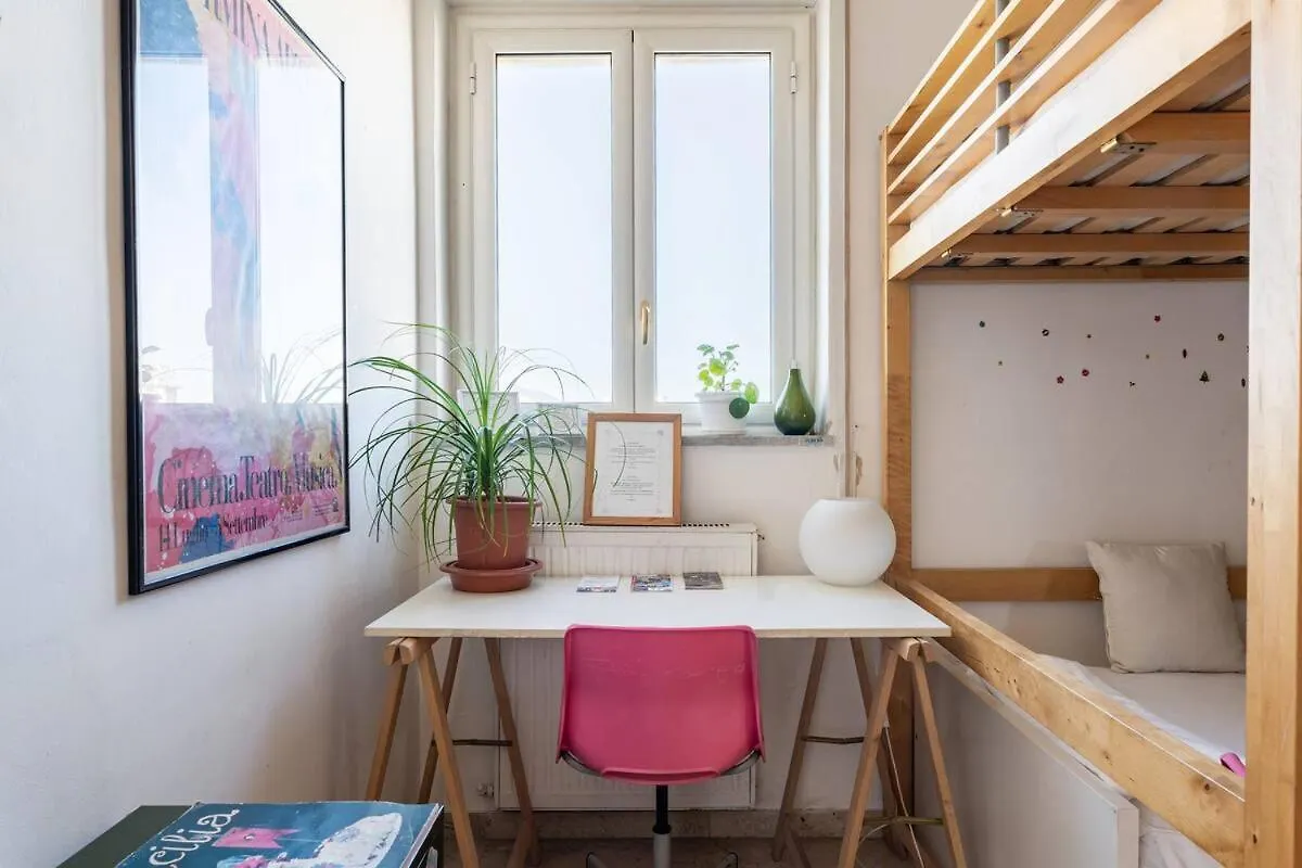 Homestay Large Room E Small Private Bathroom Between Mondello Beach And Old Town! Free Park! Palermo